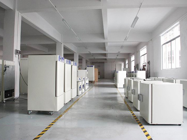 Strong AC 220V Salt Mist Chamber , Two Phase Salt Spray Test Equipment