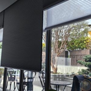 China Minimalist Office Design Essential Customizable Texture and Patterns Honeycomb Blinds wholesale
