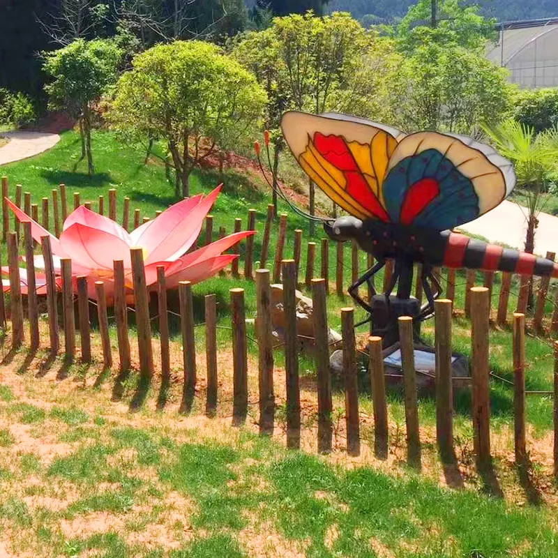 Sunproof Animatronic Insects Sculpture Customized With Movement / Sound Customization