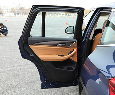 535km High Endurance Pure Electric SUV BMW 2023 ix3 Made in with 400N.m Maximum Torque