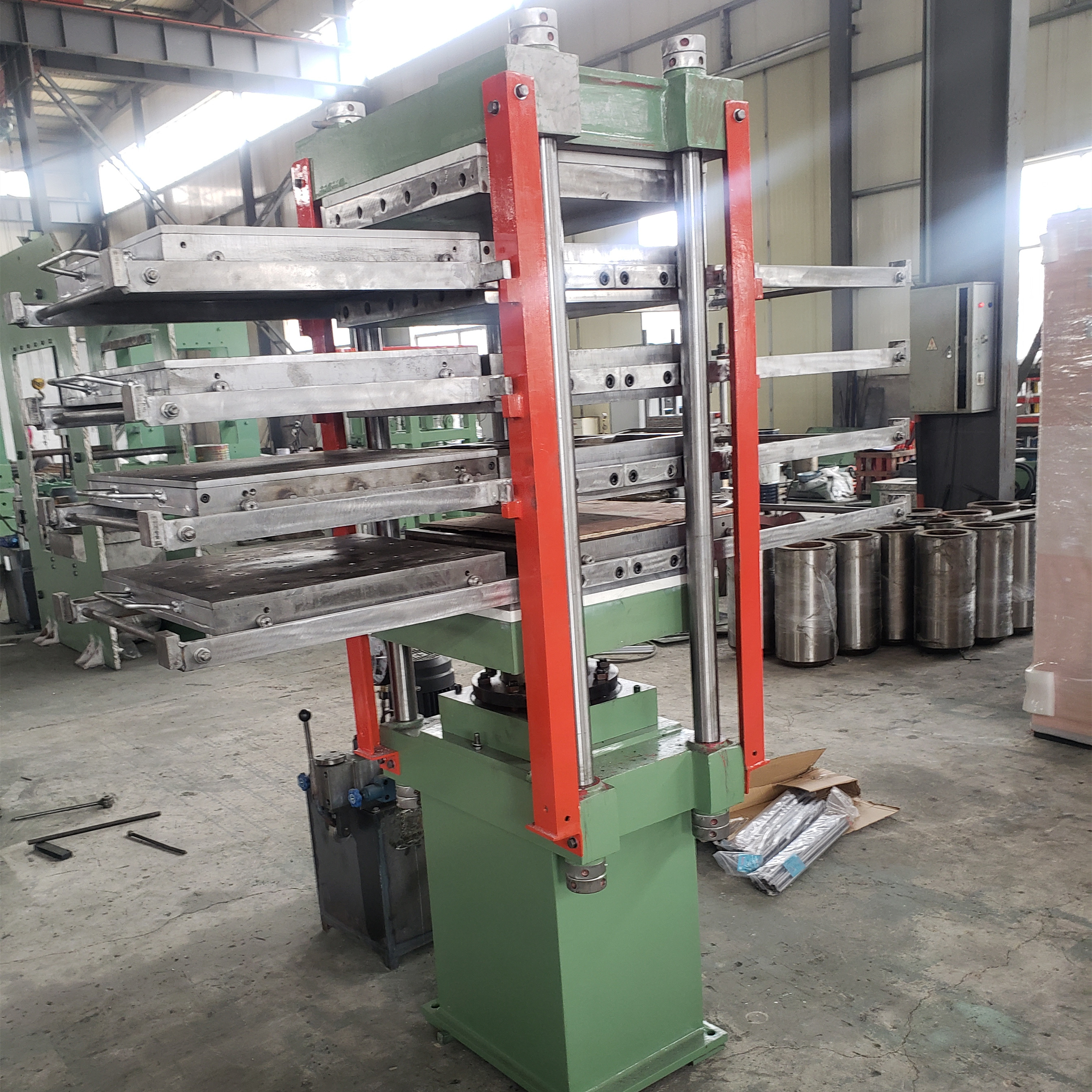 Long Service Life Column Type Rubber Tile Press Vulcanizer Rubber Tile Making Machine