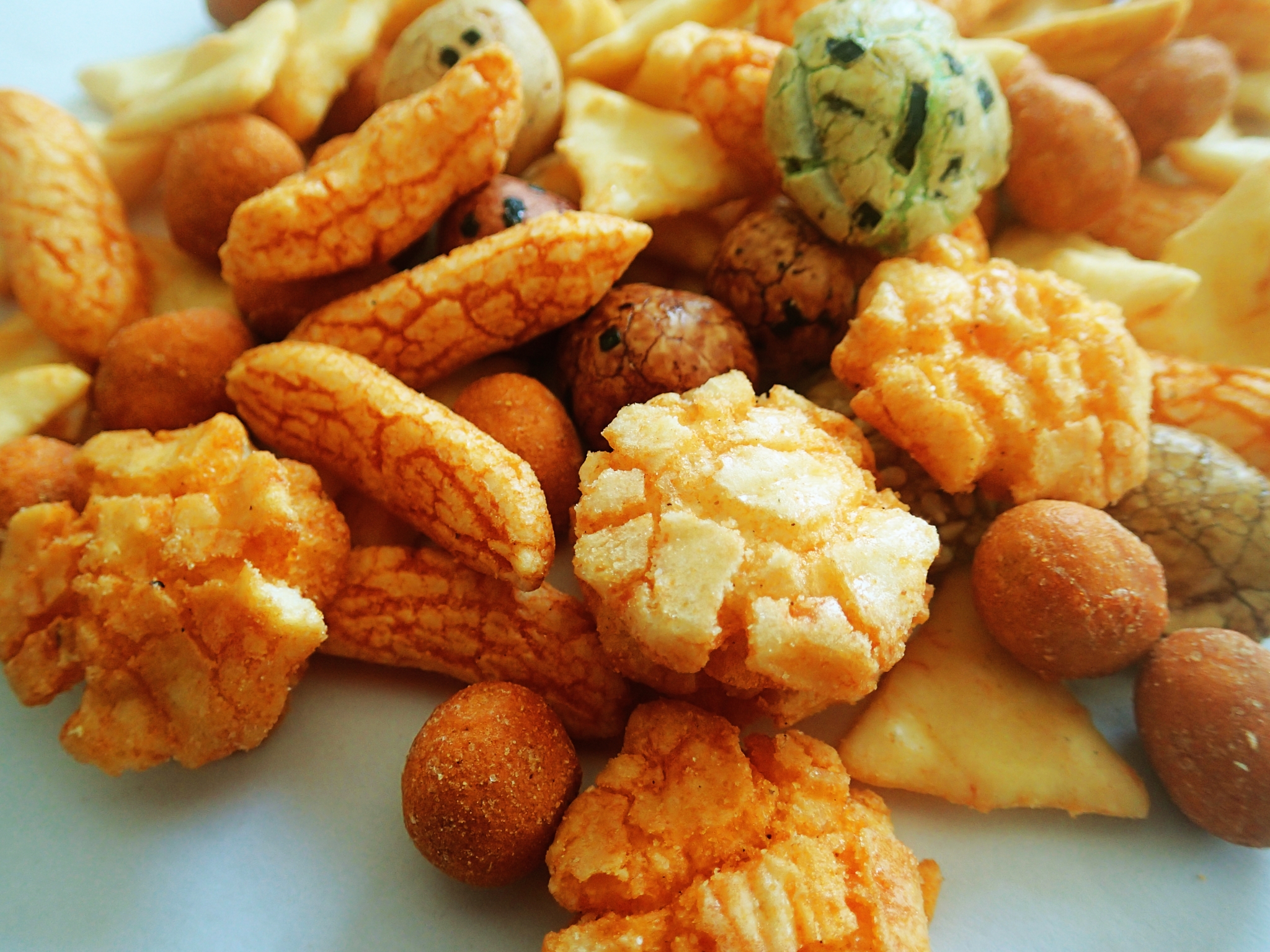 Hot Sale Rice Cracker with Coated Peanut Japanese Grain Snacks Mixed Senbei Rice Crackers