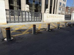 China Retractable 1000mm Height Electric Parking Bollards Car Park Security Posts wholesale