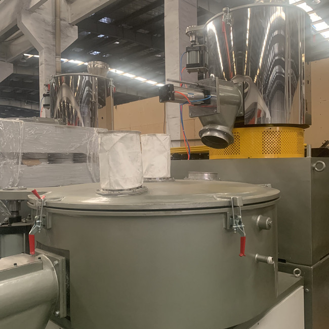 Heating Cooling Vertical PVC Mixer Machine 200kg/h capacity