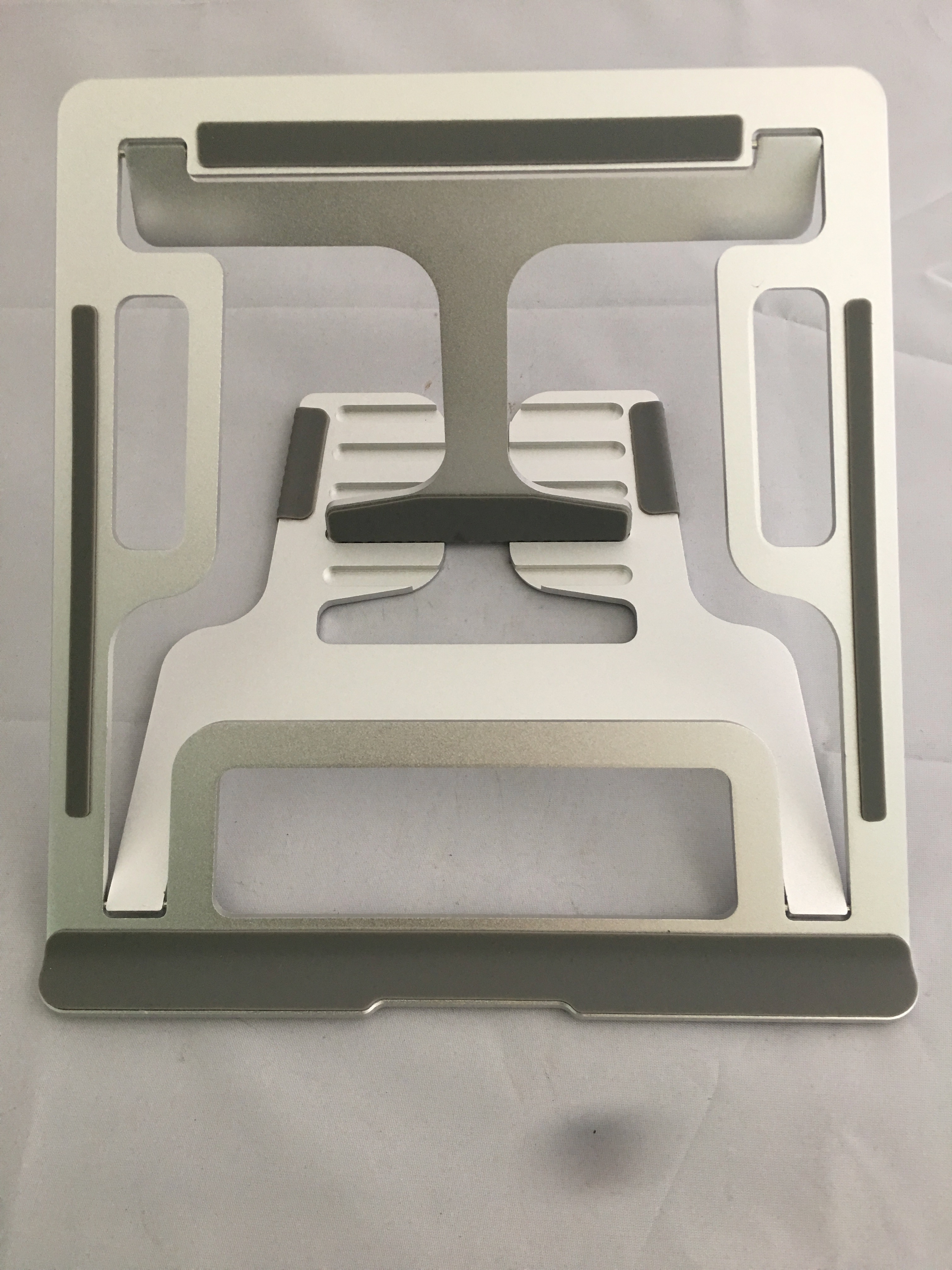 Custom CNC Lathe Machining Metal Laptop Stand Aluminum Cell Phone Stand 3.0mm
