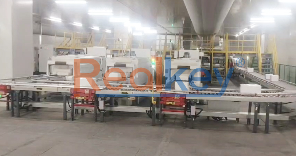 User Friendly Pallet Roller Conveyors Box Conveyor System In Warehouse High Flexibility