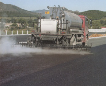 Durable Bitumen Distributor Truck Temperature Adjustable Asphalt Distributor
