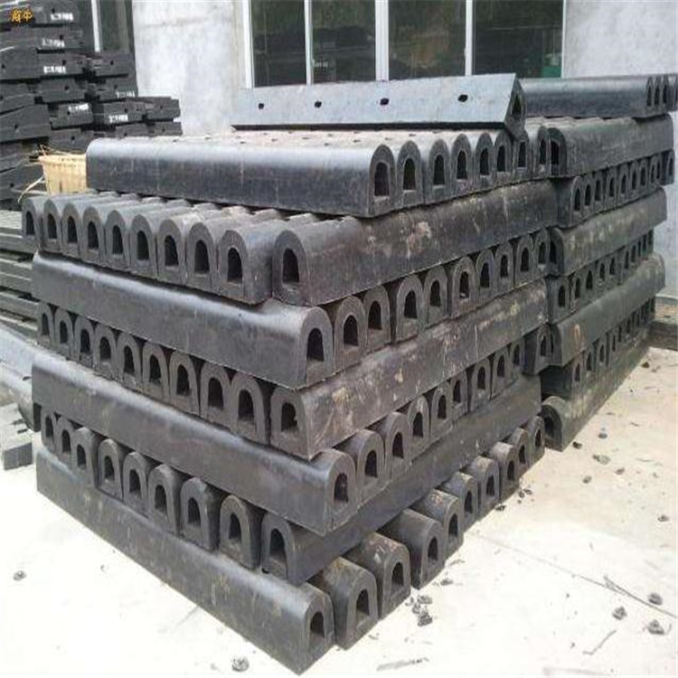Marine D-Type Rubber Fender Easy To Install Strong Durable Custom Size Available