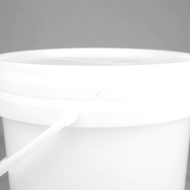 White Empty 2 Gallon Food Storage Buckets With Lids And Covers