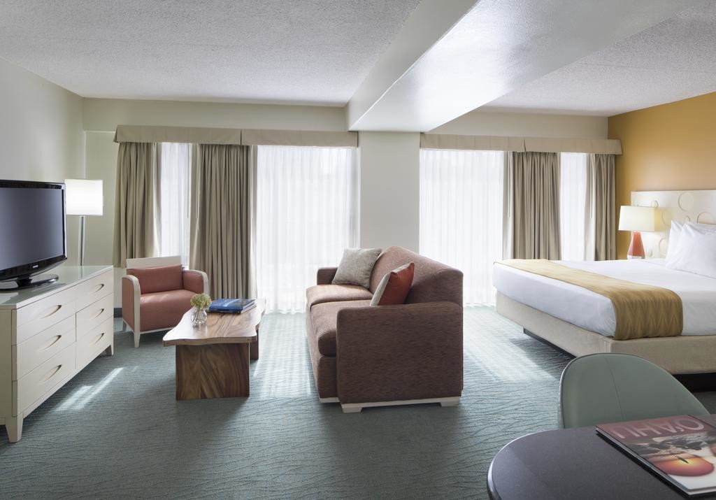 Fashion Design of Hotel room Interior Furniture by White painting Queen Bed with Side table and Storage Chest of Drawers