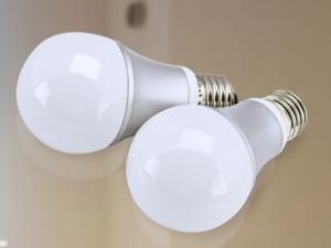 China hot selling 5W epistar smd 5730 led chip E27/E26 led bulb light wholesale
