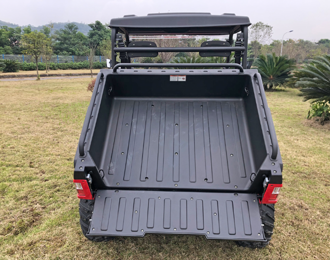 700cc EFI Single-Cylinder UTV with Differential Lock and Four-Drive Shaft Transmission
