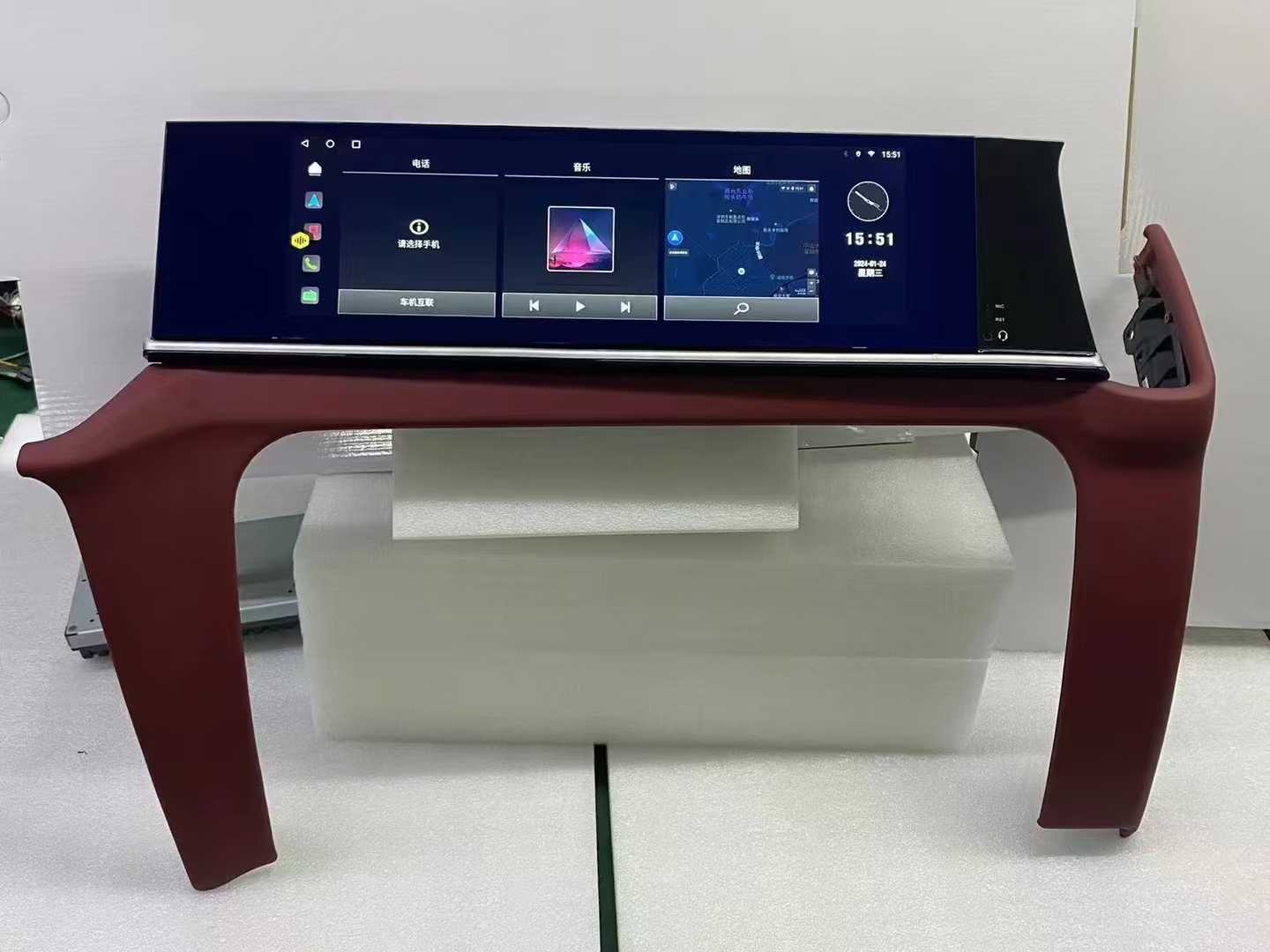 LCD screen for the co-pilot for Porsche Cayenne(2018)
