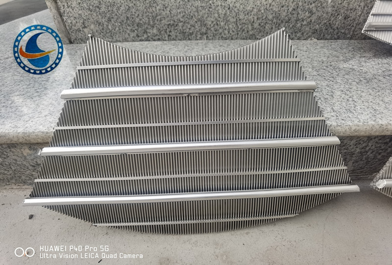 Ss304 Special Shaped Wedge Wire Screen Panels For Filtration Machinery