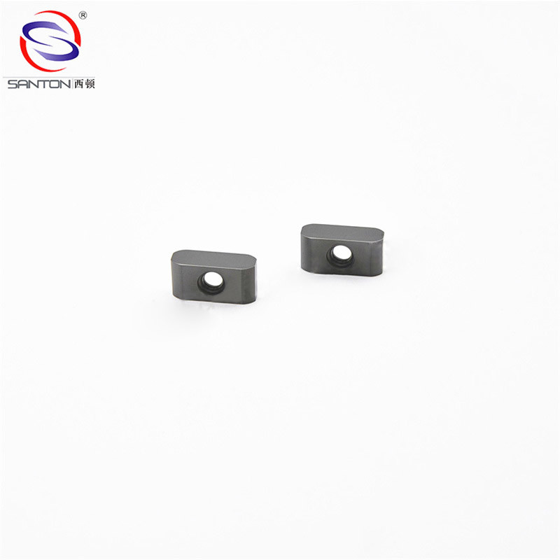 P35 Semi Finishing Carbide Lathe Inserts For External Turning Titanium Aluminum