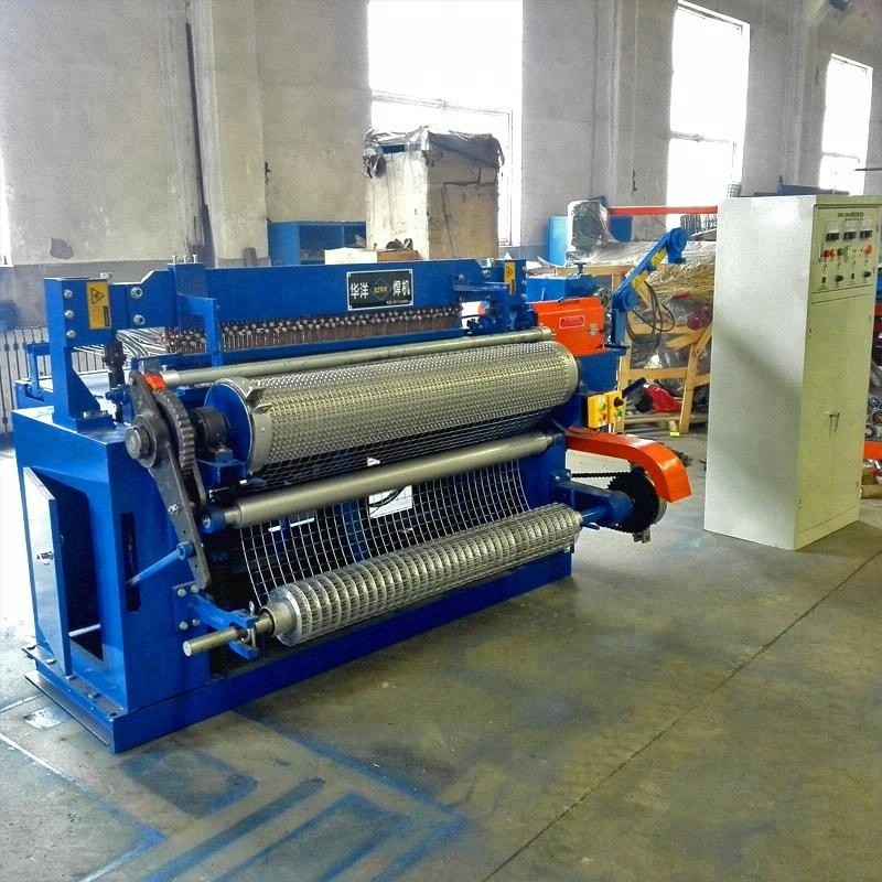 100 Rows/Min Servo Galvanized Roll Mesh Welding Machine Reciprocating Drawing