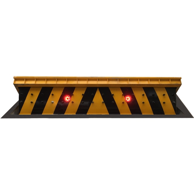 Powder Coated Fixed Heavy Duty Parking Bollards Metal Bollards For Driveways