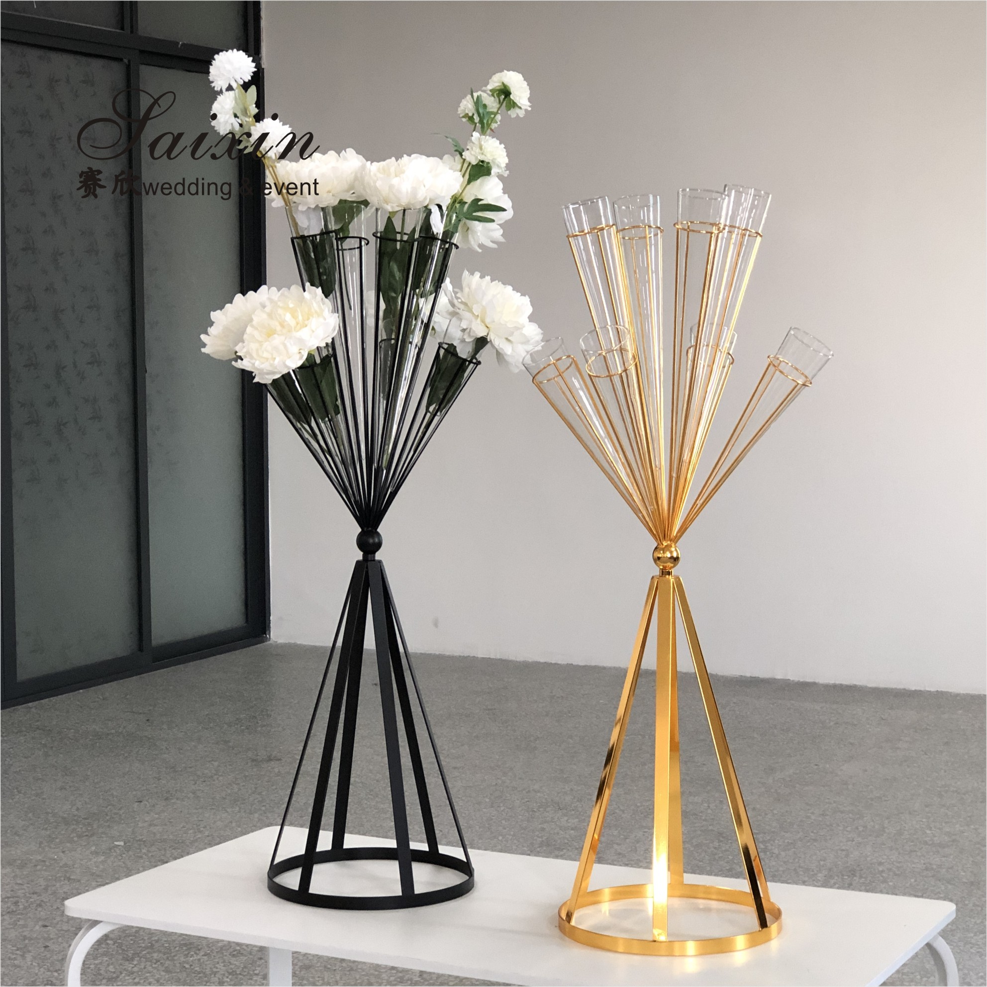 ZT-547W Factory wholesale Wedding centerpieces white metal flower stand