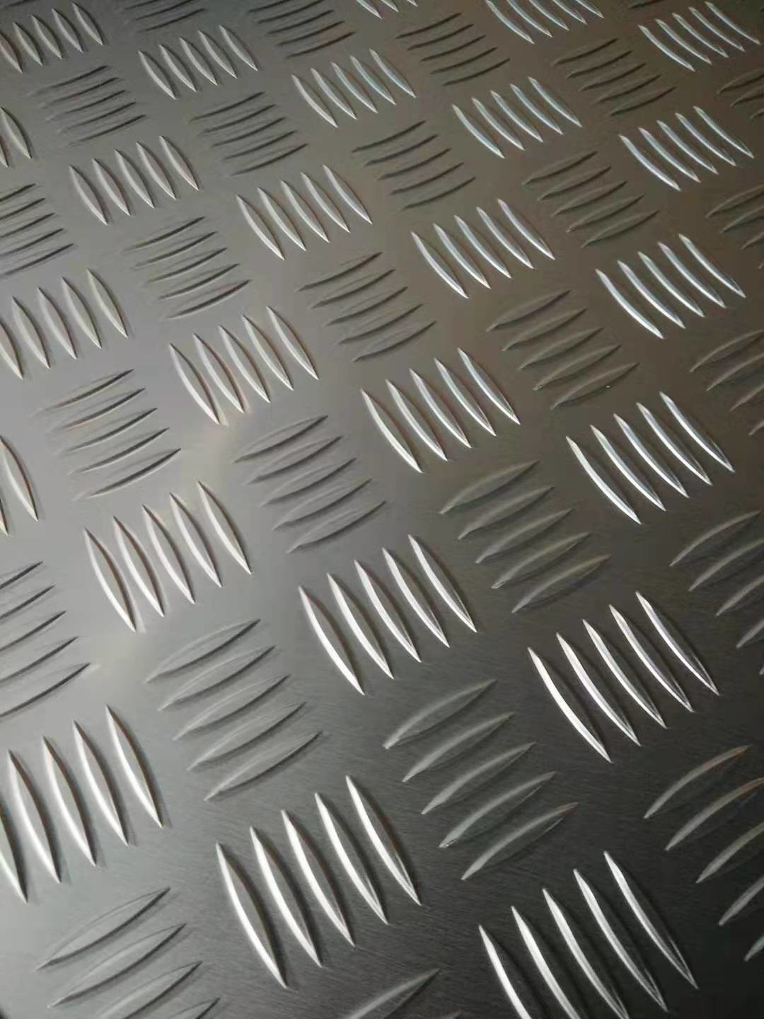 Anti Slip Aluminium Checker Plate 0.8mm-12mm For Bilding Floor Platform