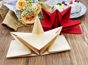 China Luxury Airlaid Paper Napkins Disposable Paper Napkin For Wedding Party wholesale