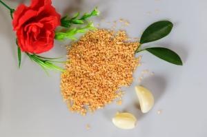 China Pure Natural Pungency Odor Crunchy Roasted Garlic wholesale