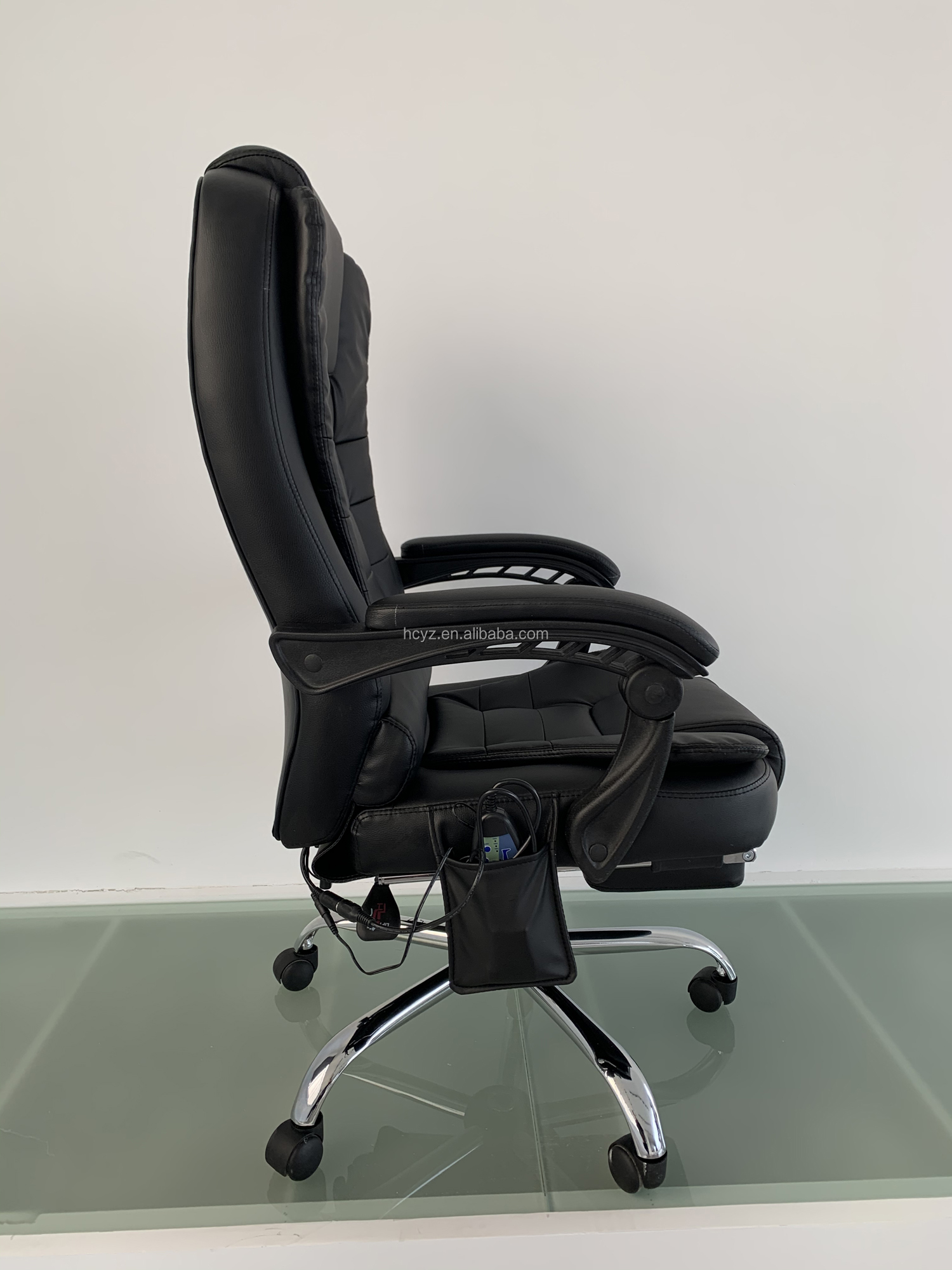 Traditional Design Style Gaming Chair with Heater Function and Synthetic Leather Cover
