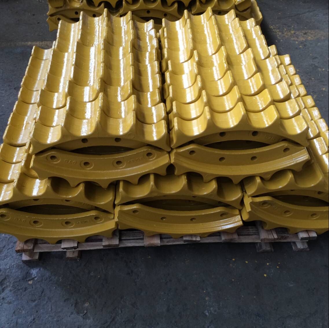 Durable E320 Excavator Spare Parts Chain Sprocket for Caterpillares E320D Sprocket Wheel