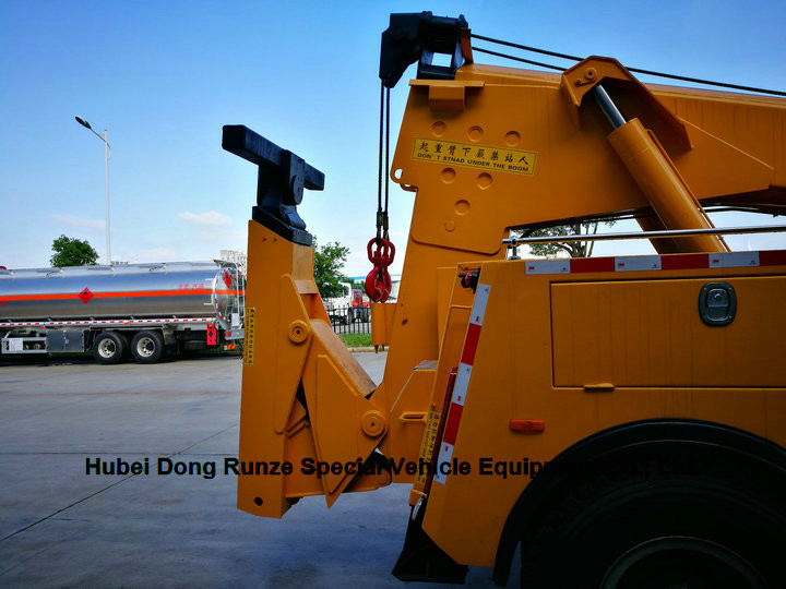 HOWO 50 Ton Heavy Duty Rotator Wreckers Tow Truck With 360 Degree Rotation