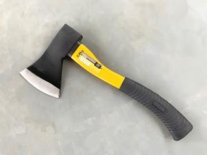 China 800G Size Forged Carbon Steel Axe With Yellow Color Fiberglass Handle (XL0134-Yellow) wholesale