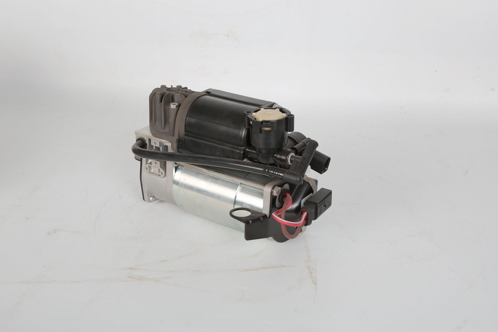 Self Leveling Air Suspension Compressor BMW 7 Series F01 F02 37206864215 W/O Bracket