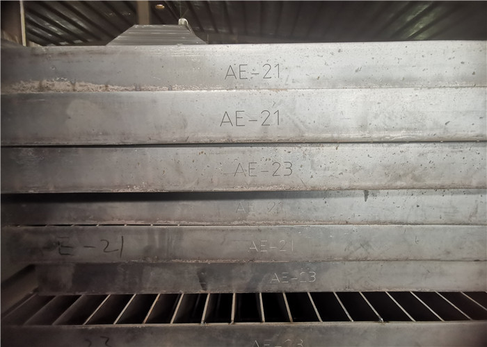 Pedestrian Catwalk Steel Grating Serrated Hot Dipped Galvanized Grating