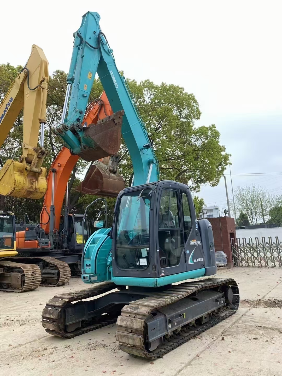 2019 Original Hydraulic Pump Kobelco sk125SR Excavator Crawler Chain with Long Lifespan