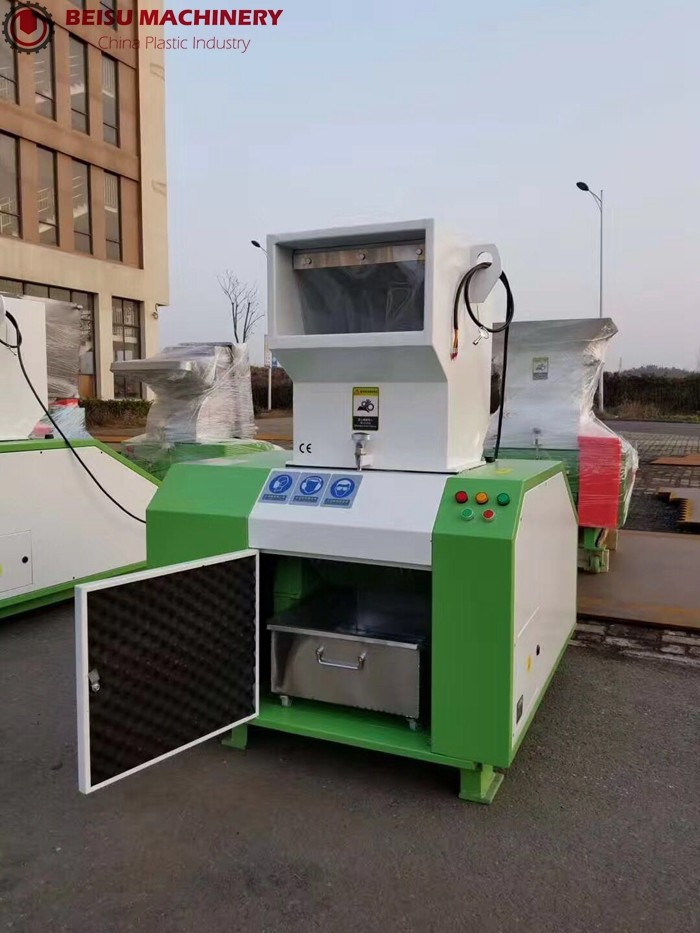 Single Shaft Plastic Auxiliary Machine PVC Pipe Grinding Crusher With SKD Blades