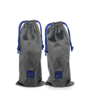 China 10x15cm Velvet Fabric Drawstring Gift Bags Logo Embroidered wholesale