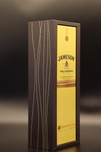 China CMYK offset UV printing Luxury Wine Box Packaging special wooden texture ,maylar paper Material wholesale