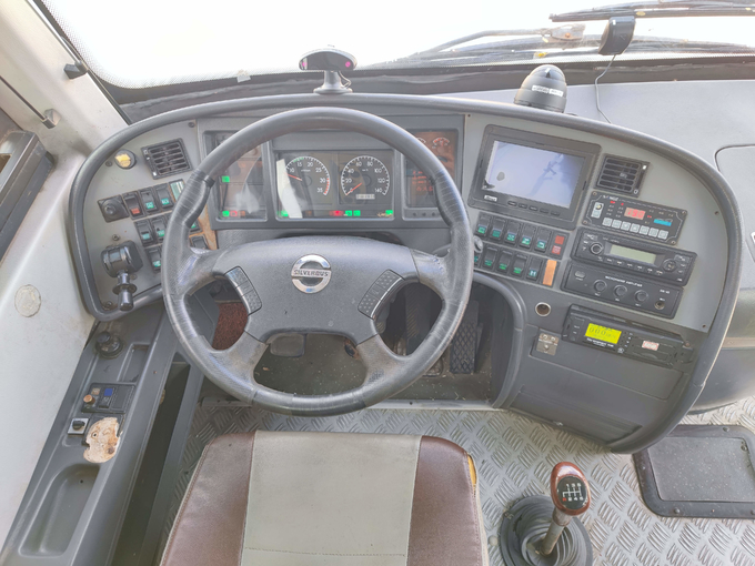 Seevo Used Tour Bus 2 Doors 49 Seats Used Left Hand Drive Buses