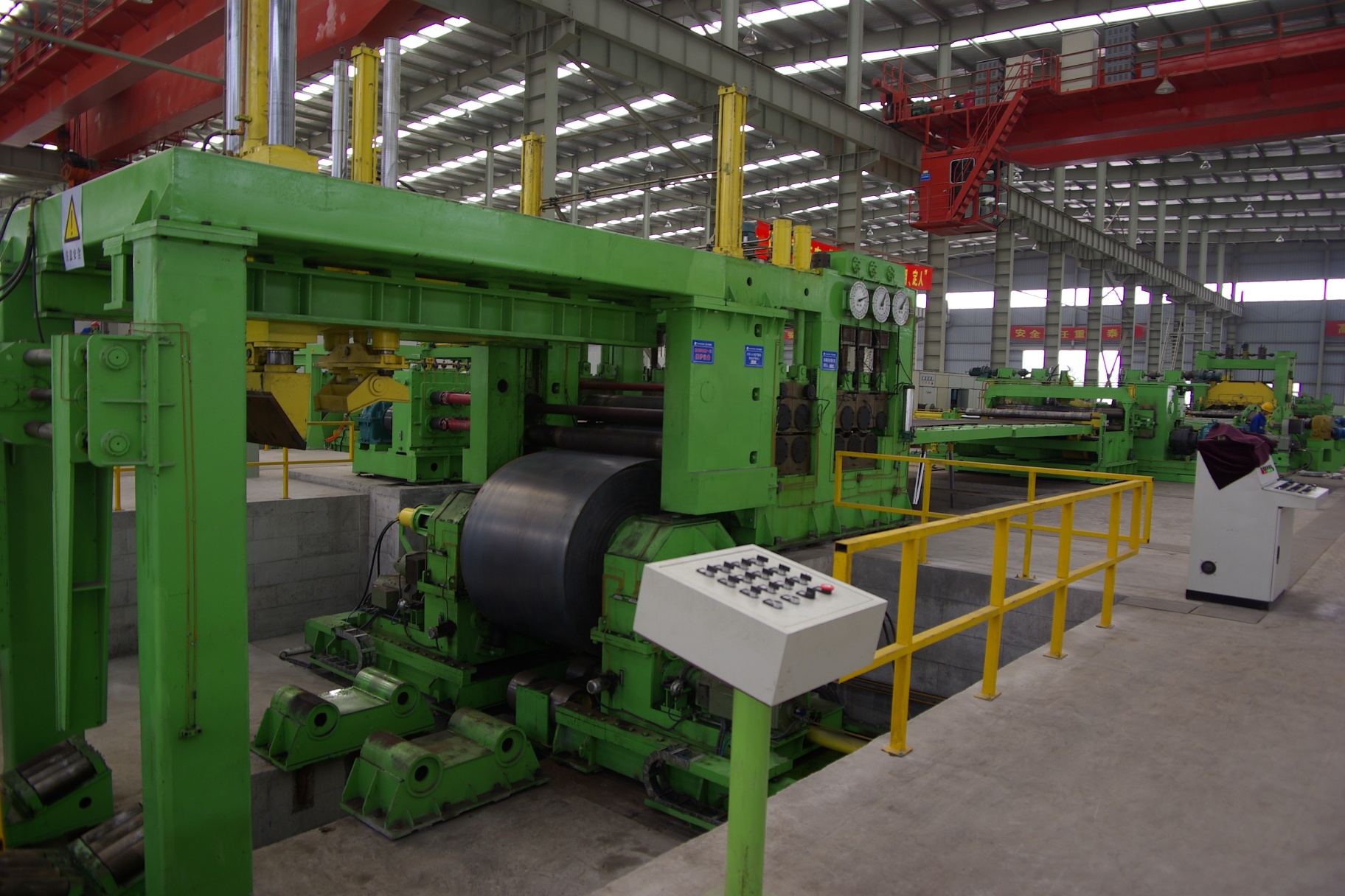 PLC Controlled Steel Coil Uncoiler And Cut To Length Line High Productivity