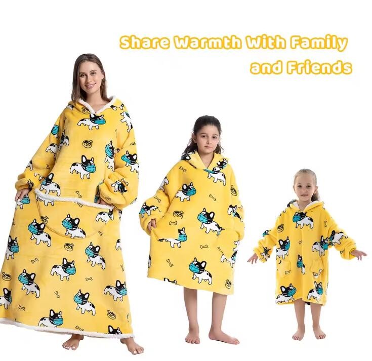 OEM Plush Warm Thick Sherpa Oversized Hooded Blankets Folded