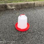 Round Farm Poultry Bucket Feeder Capacity 6 Liters