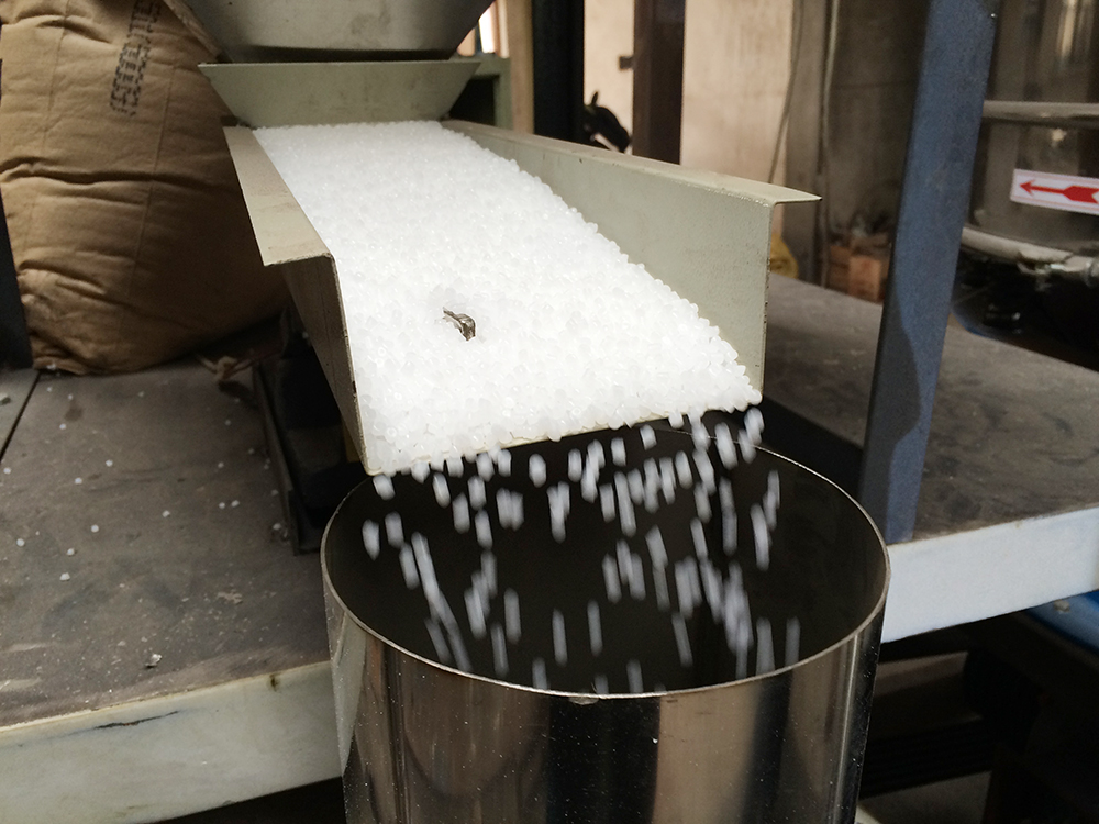 100-1000kg/H PVC Pulverizer Machine PP PE Plastic Powder Milling Machine