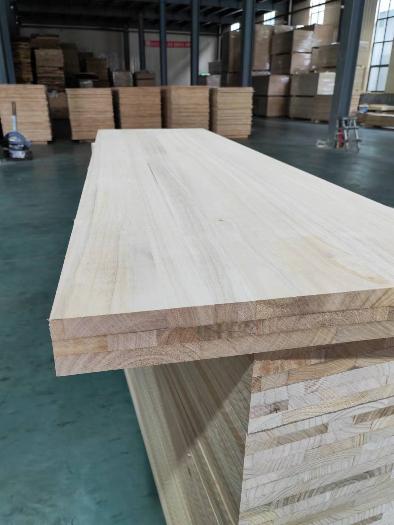 Return and Replacement Composite Solid Wood Board Wood Composite Panel with A/B Grade