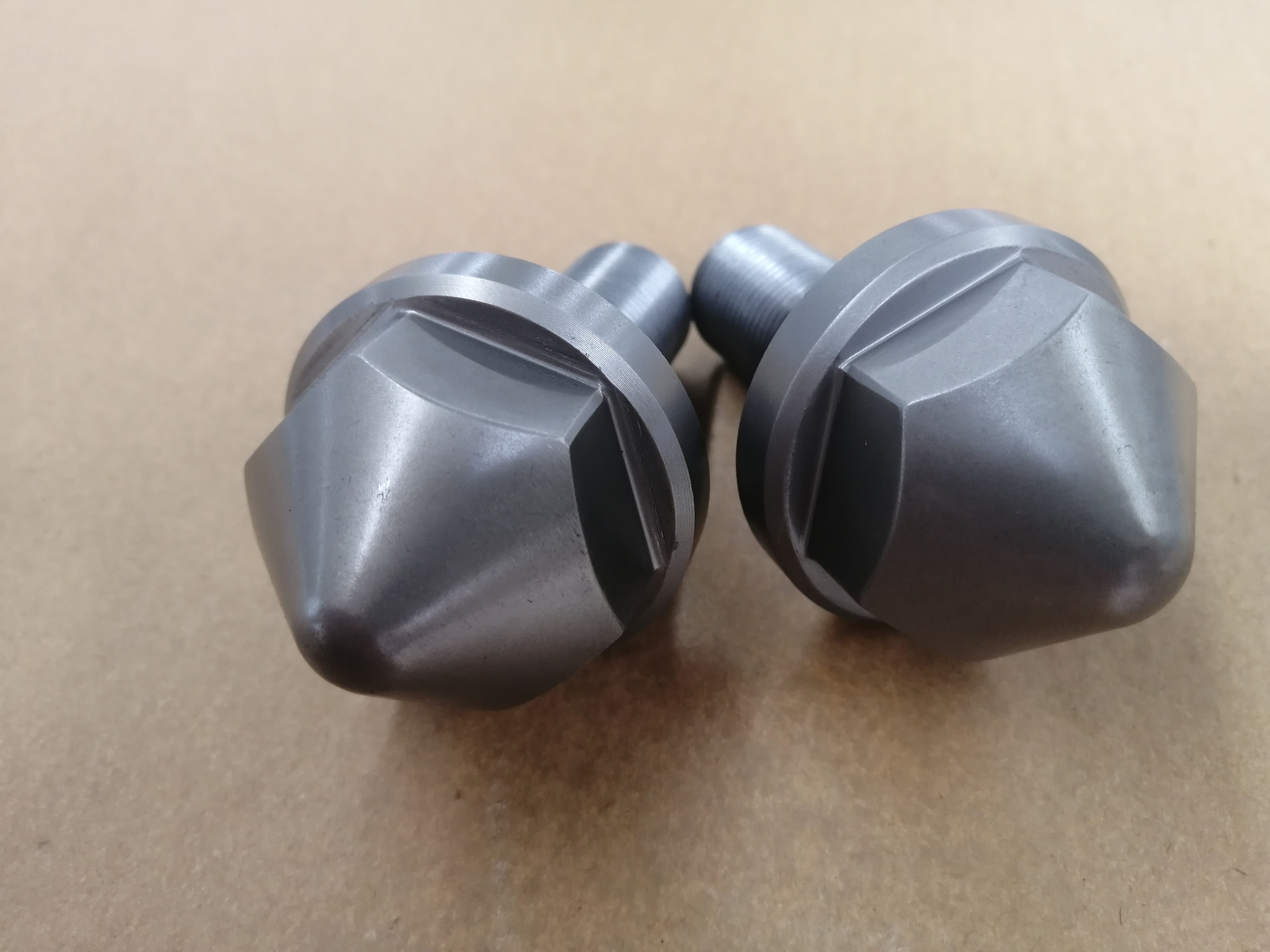 Extruder Machine Parts Vacuum Quenching Screw Tip For Fixing Shaft