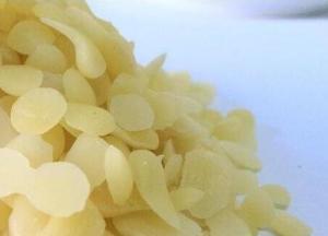 China Cosmetic Grade Beeswax Homemade Beeswax Lip Balm wholesale
