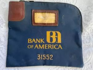 China VINTAGE BANK OF AMERICA MONEY BAG LOCK BAG ID BAG BILL BAG COIN BAG BANK LOCK BAG wholesale