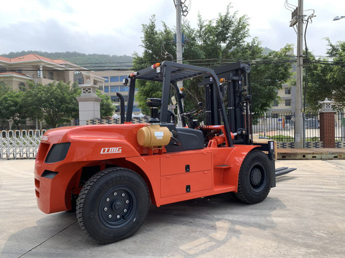 Diesel Powered Forklift 12 Ton , Container Mast Forklift With Fork Positioner
