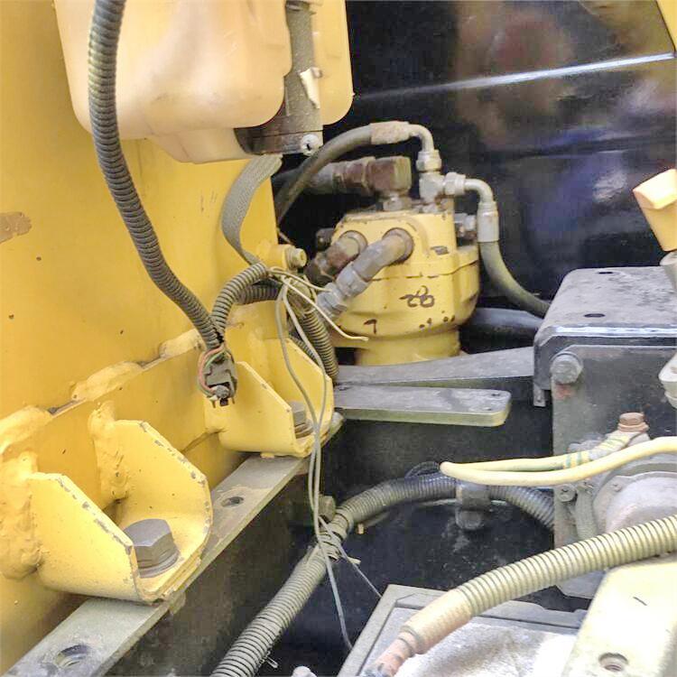 Used Hyundai 60 Wheel Excavator 6T Mini Excavator with Original Hydraulic Cylinder