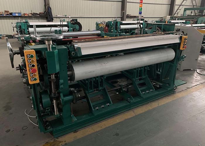 2.2KW Medium Duty Metal Wire Mesh Weaving Machine With Stable Performance