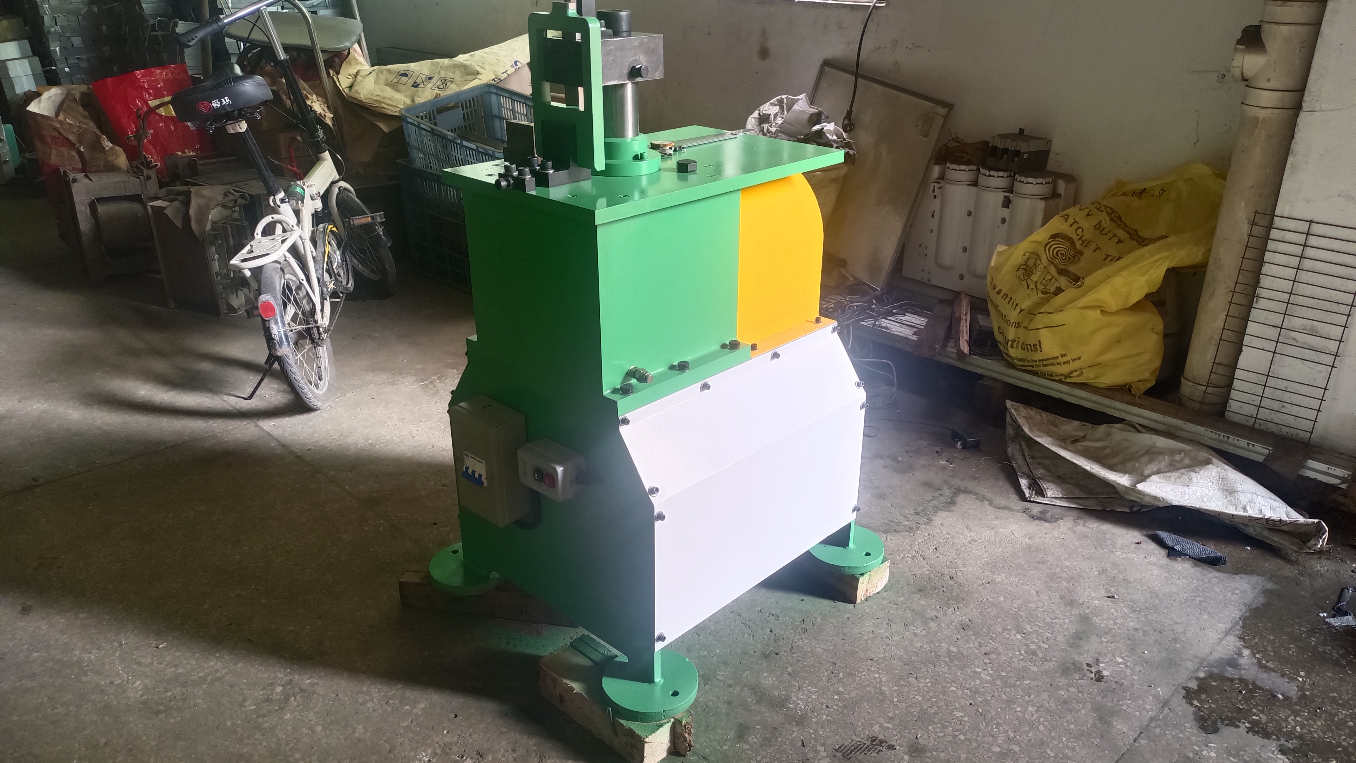 YXDX-106 Heavy Duty Trimming Machine for Metal Wire Rack Stainless Steel Rack Mesh