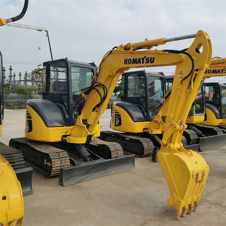Used Excavator Komatsu PC40MR with Original Hydraulic Valve and 0.4 Bucket Capacity