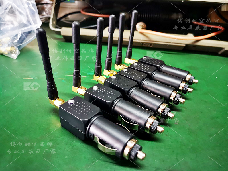 GPS positioning jammer in-line cigarette lighter working 12v-24v power supply anti positioning anti tracking shield
